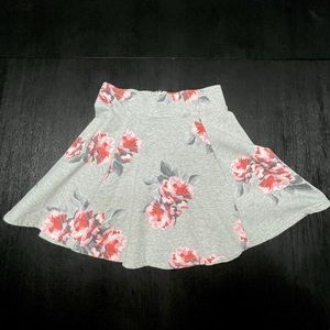 Divided high waisted skirt